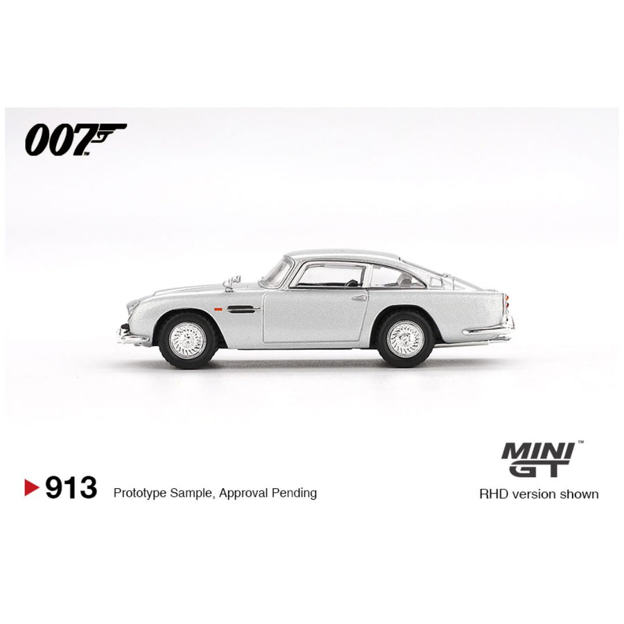 Mini GT Blister #913: Aston Martin DB5 “Skyfall English Blister Packaging 1:64 Scale
