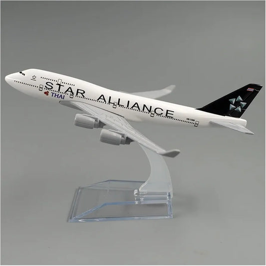 Aircraft Model Star Alliance, Avión De Aleación De Modelo Airplane B747, HS-TGW 16cm code 130