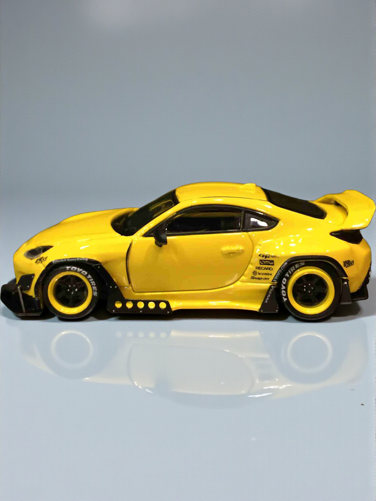 INNO64 TOYOTA GR86 "Pandem" 1:64 Scale Diecast Car Widebody Custom IN64-GR86P-YL
