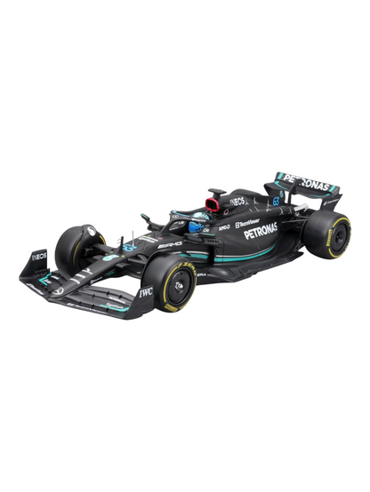 Bburago Formula 1 (F1) AMG Petronas F1 W14 E Performance #63 George Russell Diecast 1:24 Scale (With Acrylic Case)