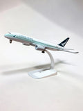 Aircraft 'Japan Airlines Boeing 787 Unicef JA830J Diecast Model Airplane Display Stand With Landing Wheels 20cm' Scale (No.311)