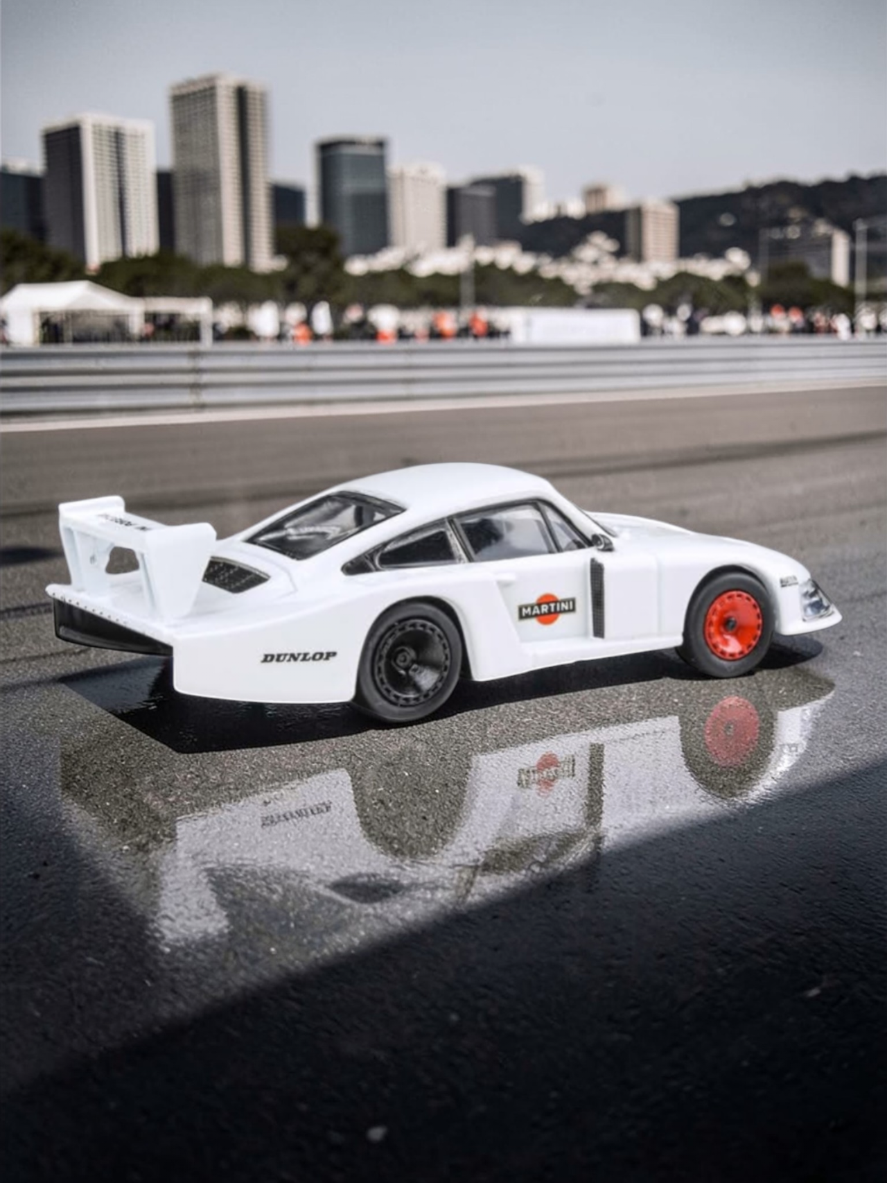 PARA64 Porsche 935/78 "Moby Dick" 1:64 Scale- Iconic Martini Racing Car