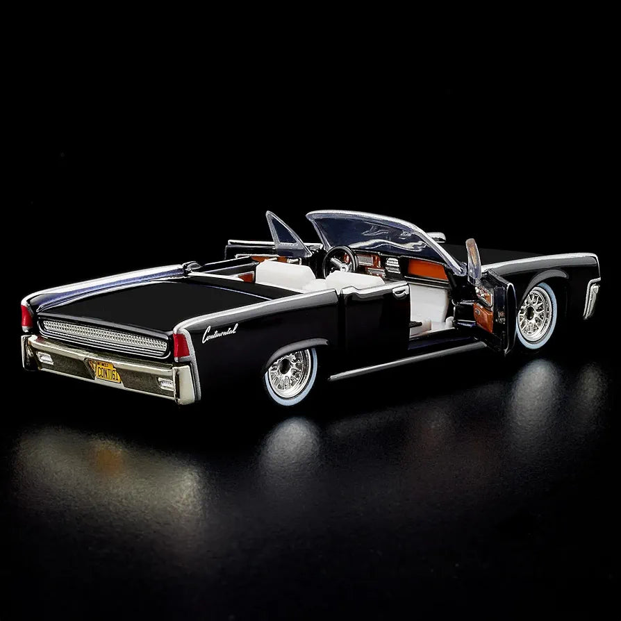 Hotwheels RLC Exclusive 61 Lincoln Continental Scale: 1:64 | Code: HMY24