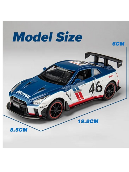 XQT Nissan GT-R R35 Alloy Car Simulation Die-Cast Model 1:22 Scale
