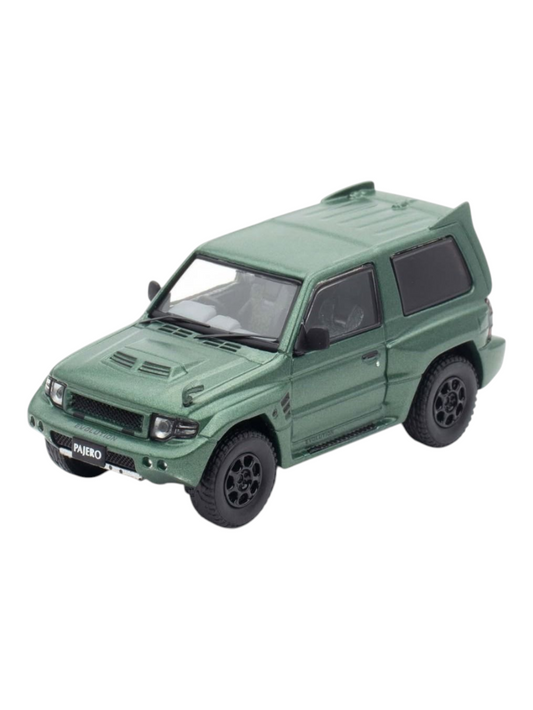 Inno64 Mitsubishi Pajero Evolution Diecast 1:64 Scale (With Acrylic Case)