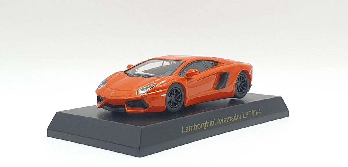 Kyosho Lamborghini Aventador Lp 700-4 Diecast Model 1:64 Scale