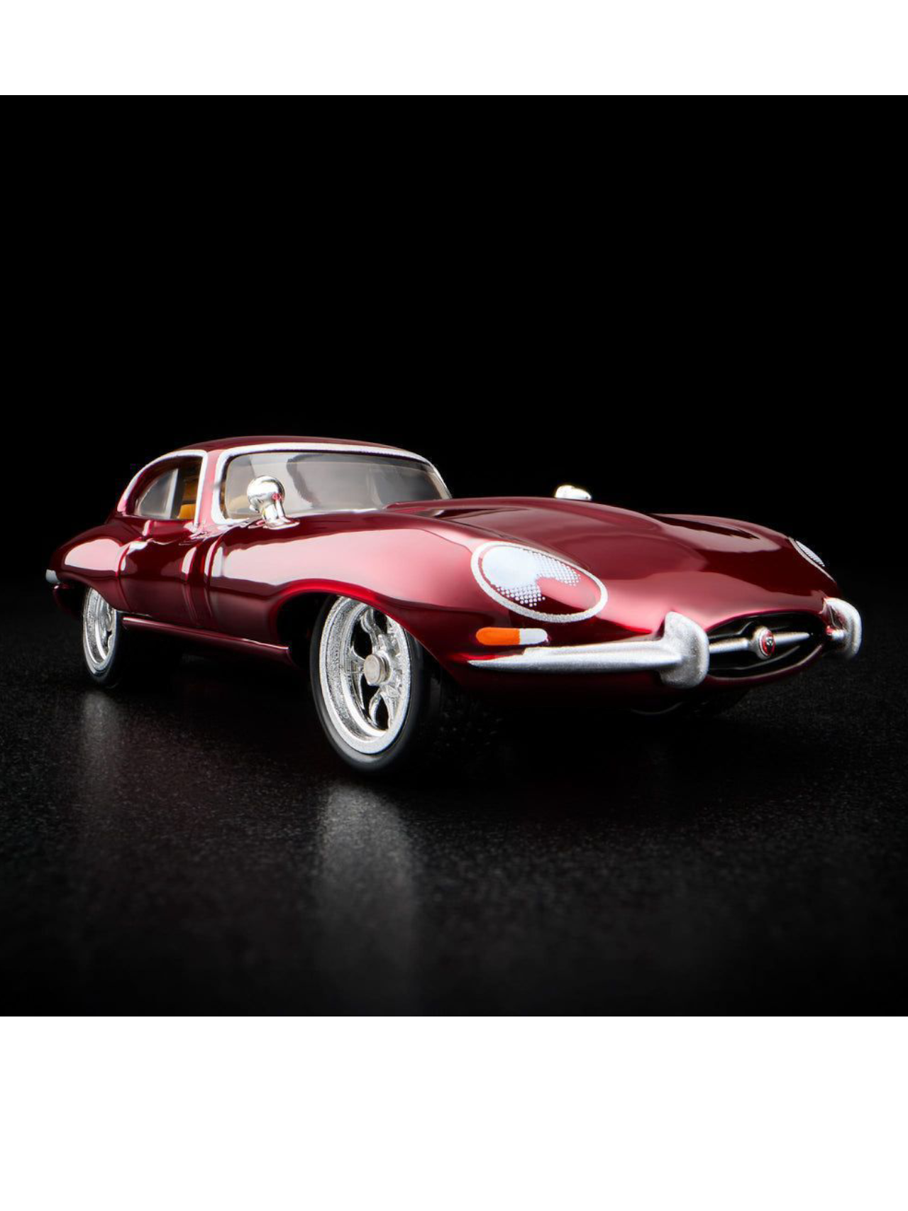 HotWheels 1964 Jaguar E-Type RLC 1:64 Scale (With Acrylic Case)