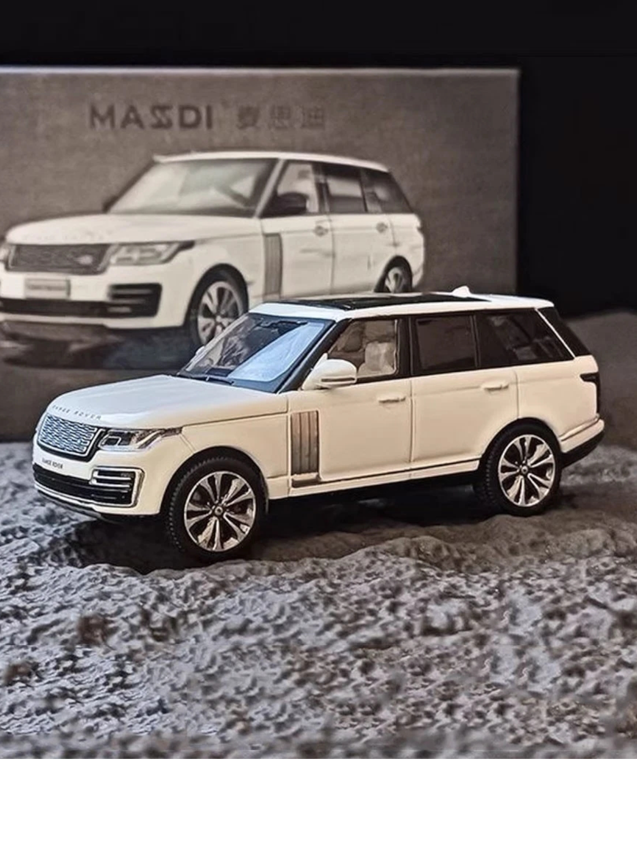 Masdi 2020 Land Rover Range Rover 1:64 Scale Diecast