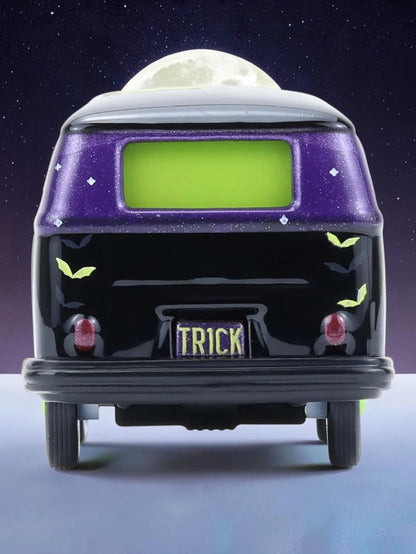 GreenLight Exclusive Halloween Volkswagen Type 2 Panel Van 1:64 Scale | Glow in the Dark | Limited Edition
