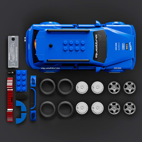 HotWheels 94 Audi Avant RS2 Building Set 10+253 Pcs Exclusive Metal Car 1:32 Scale (box damaged)