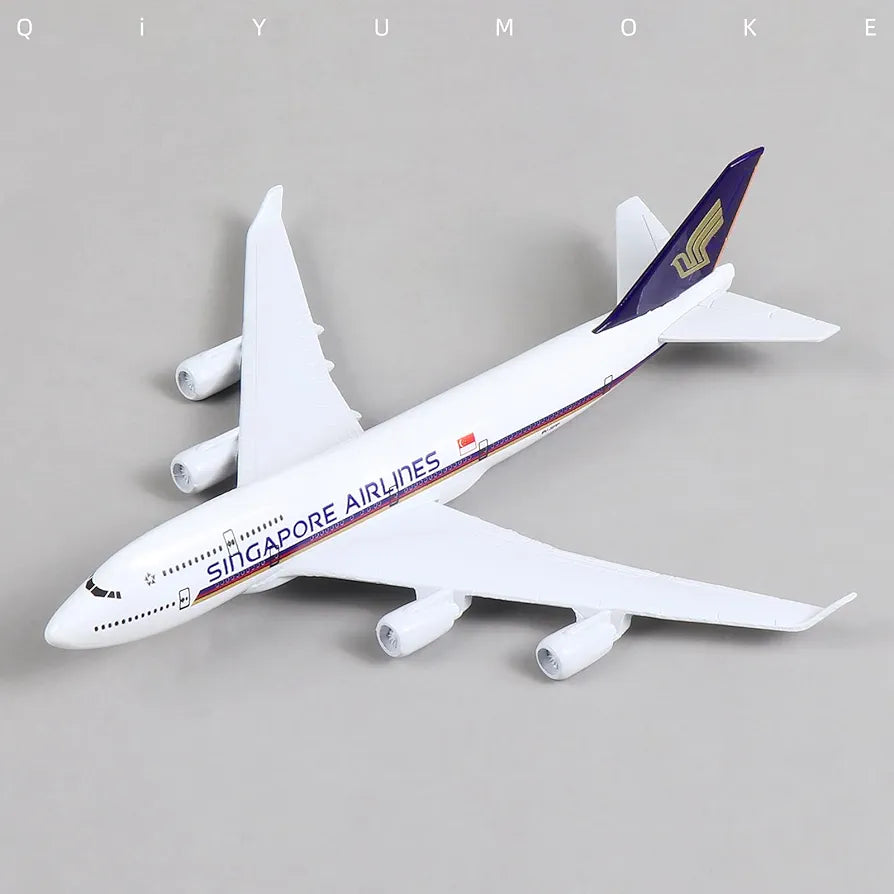 Aircraft Model Singapore Metal Airplane Model Kit Boeing 747 Diecast Aircraft Model 16cm (Code 131)