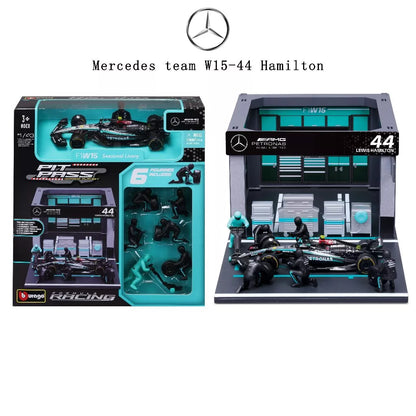 Bburago 2024 formula 1 (f1) pit pass lewis Hamilton no 44 1:43 scale 6 figurines included)