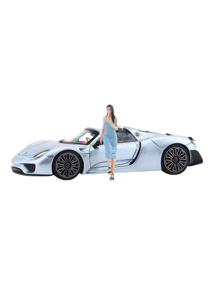 Time micro porsche 918 spyder  (with figure & acrylic case) 1:64 Scale