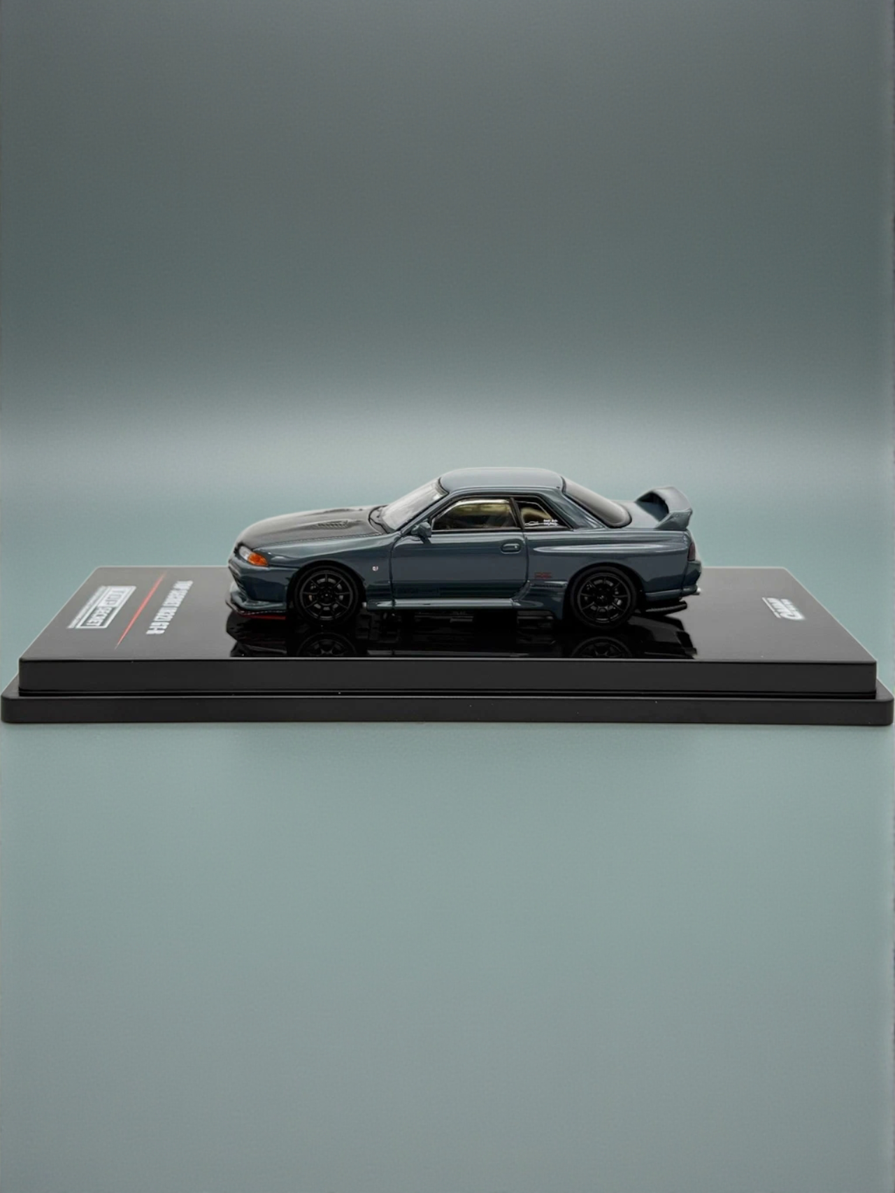INNO64 Nissan Skyline GT-R R32 TOP Secret 1:64 Scale Metal Diecast IN64-R32TS-STGR