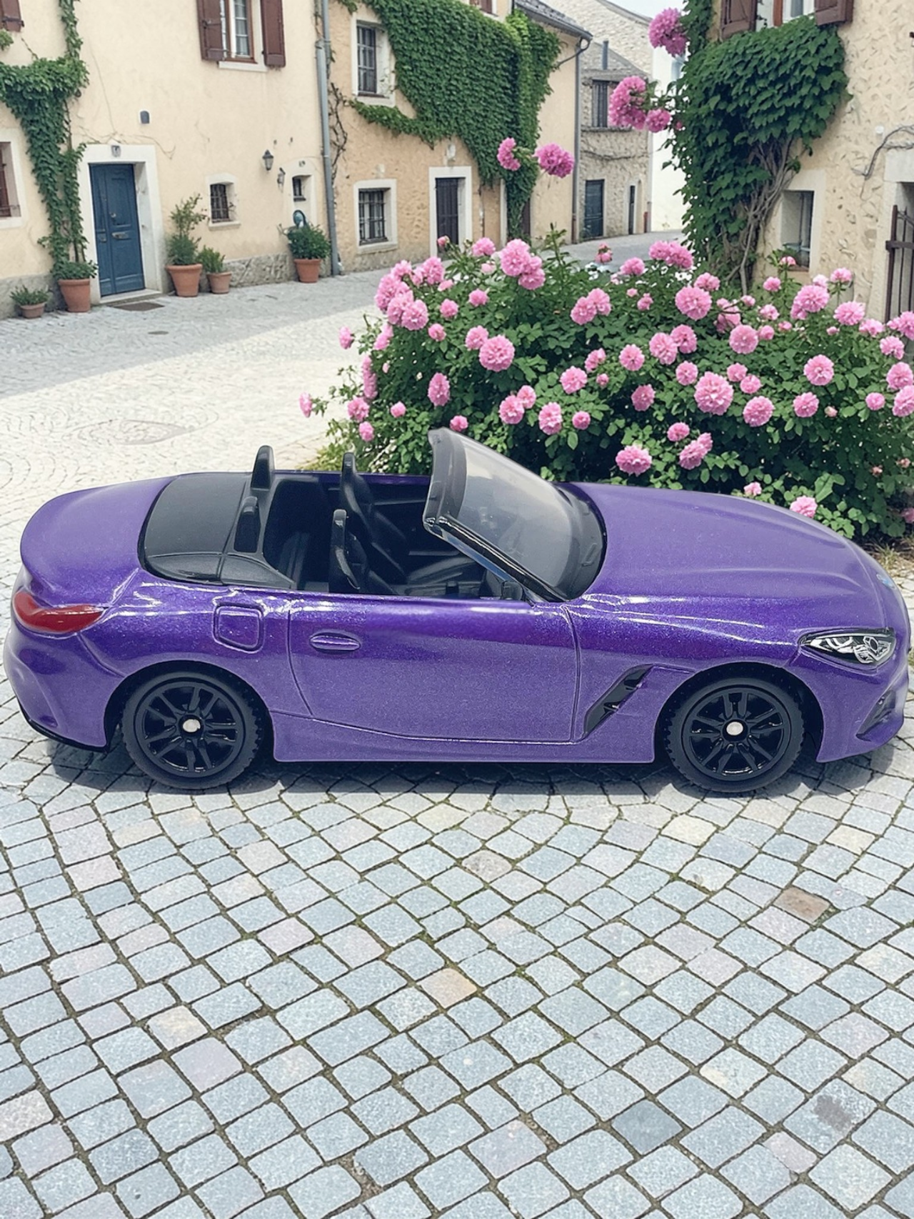 CCA BMW Z4 M40i Diecast Model with box 1:57 Scale S13-02