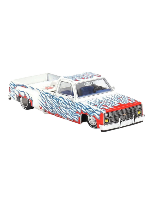 Mini GT Kaido House 157 Chevrolet Silverado Dually On Fire V2 1:64