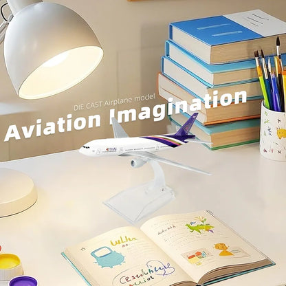 Aircraft Model AIRPLANE THAI AIRWAY AIRBUS Boeing 777 SCALE 16 CM (Code 142)