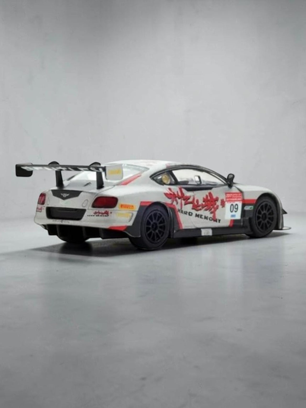 Spark "Bentley Continental GT3 Championship 2017 Die-cast Car 1:64 Scale