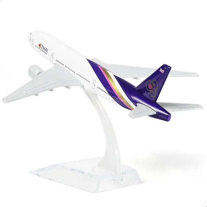 Aircraft Model AIRPLANE THAI AIRWAY AIRBUS Boeing 777 SCALE 16 CM (Code 142)