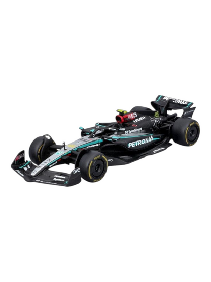Bburago Formula 1 (F1) AMG Petronas F1W15 E Performance #44 Lewis Hamilton Diecast 1:43 Scale