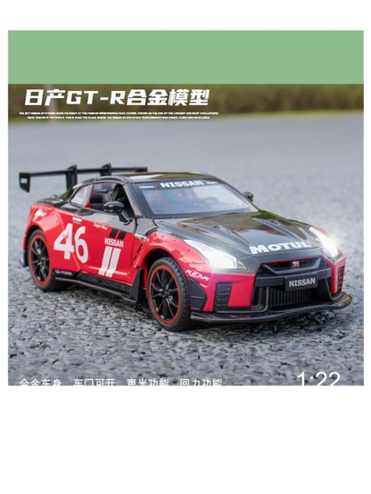 XQT Nissan GT-R R35 Alloy Car Simulation Die-Cast Model 1:22 Scale