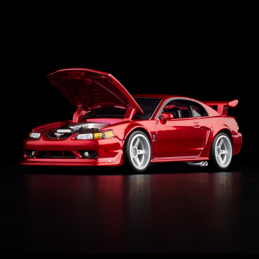 HotWheels 2000 Ford Mustang SVT Cobra R RLC 1:64 Scale (With Protector)